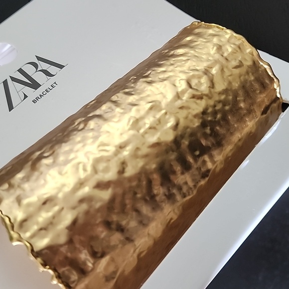 ZARA Textured Wide Metal Arm Cuff Bracelet - Picture 7 of 11